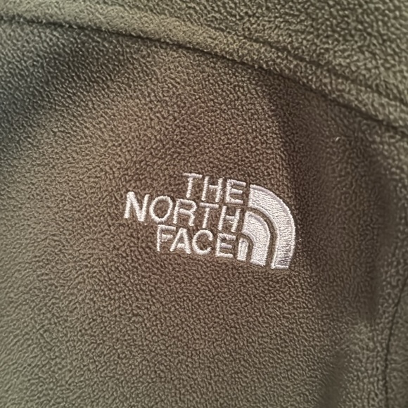 Gently used North Face Windwall Fleece zip up - Picture 2 of 8